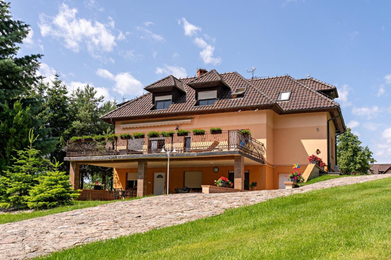 Na Wzgorzu Resort *